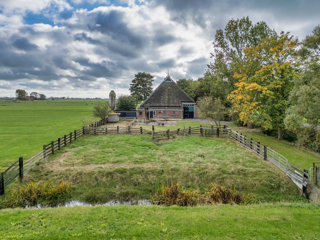 Doniaweg 25, Burgwerd