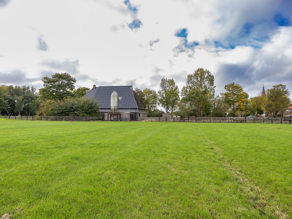 Doniaweg 25, Burgwerd