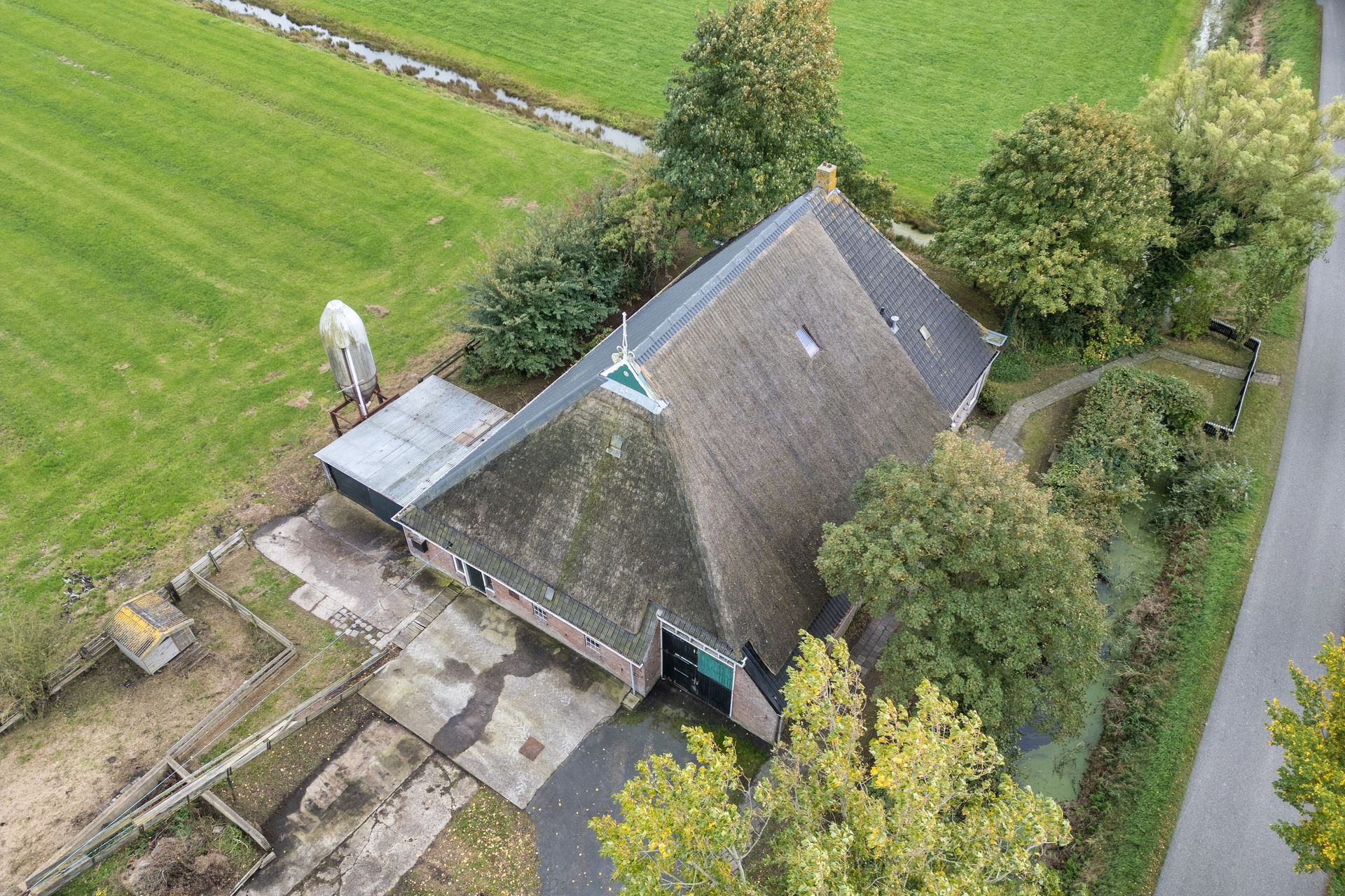 Doniaweg 25, Burgwerd