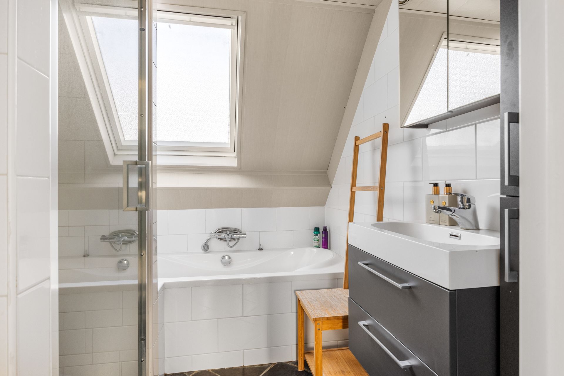 Kerkstraat 23, Pingjum