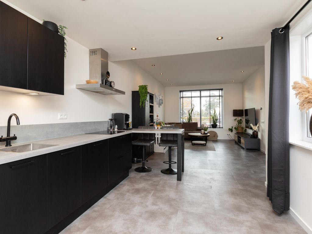 Schoolstraat 22, Burgwerd