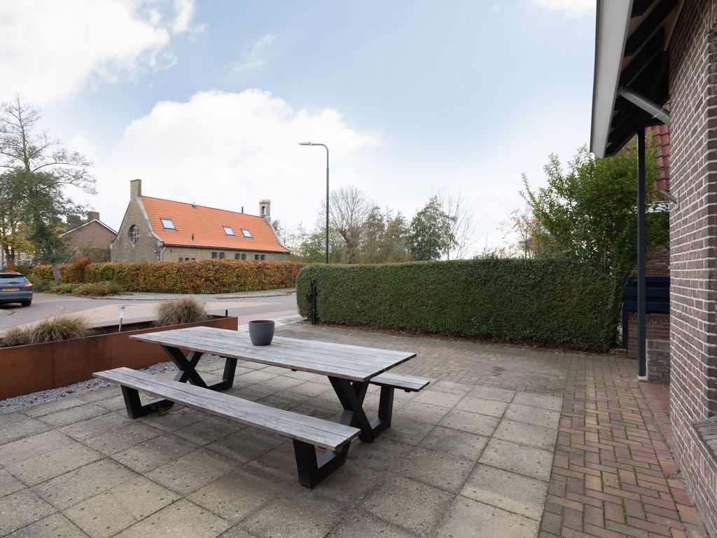 Schoolstraat 22, Burgwerd