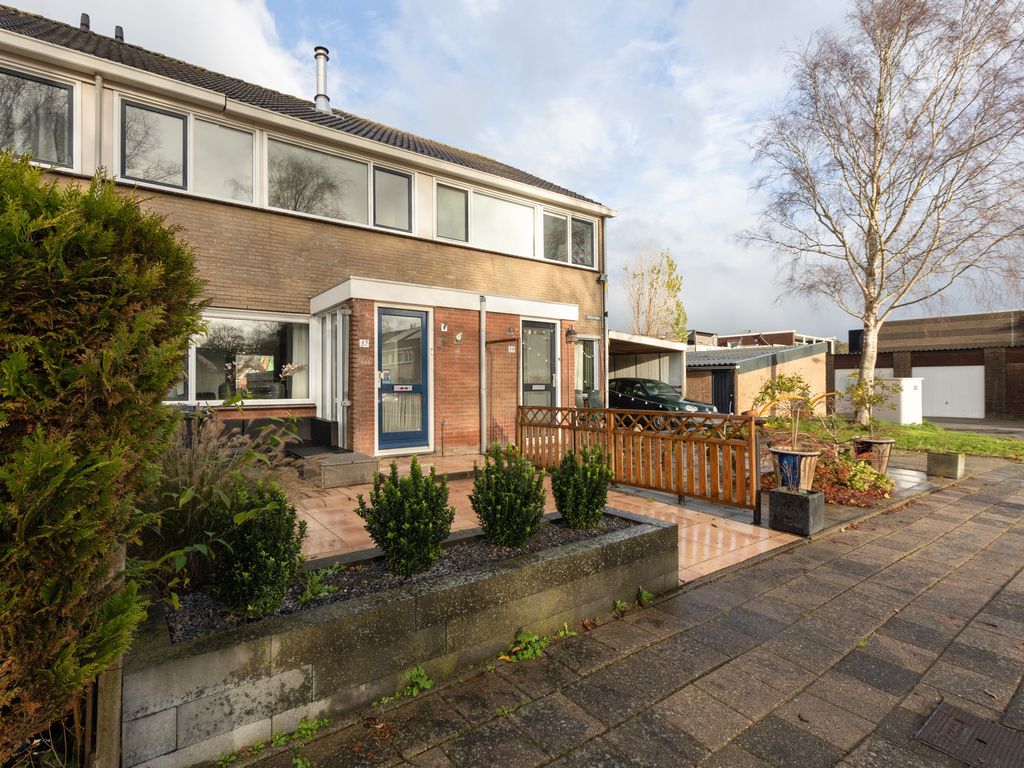 Stêdsfinne 37, Workum