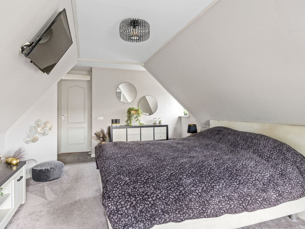 Tramstrjitte 24, Nijland