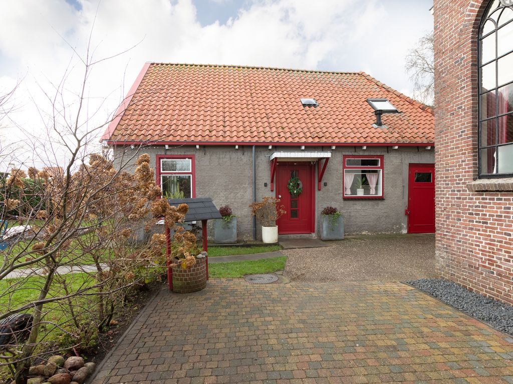 Petronella Moensstrjitte 10, Kubaard