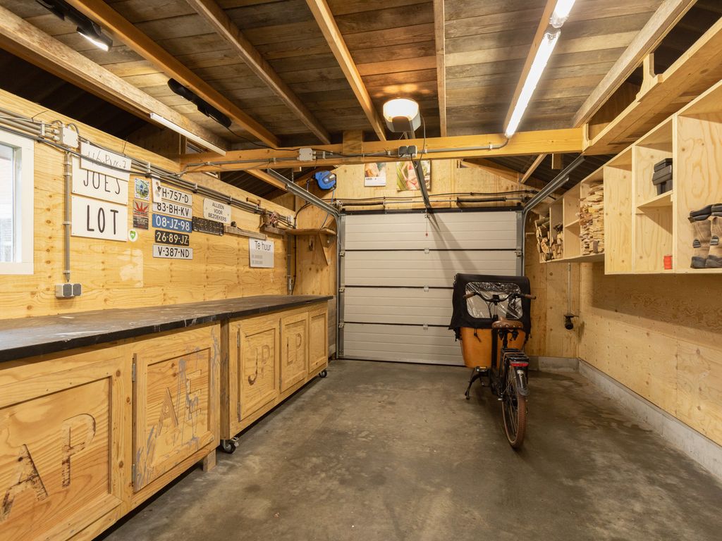 Meester de Vriesstraat 31, Witmarsum