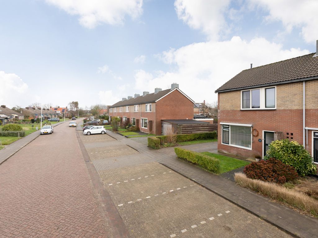 Meester de Vriesstraat 31, Witmarsum