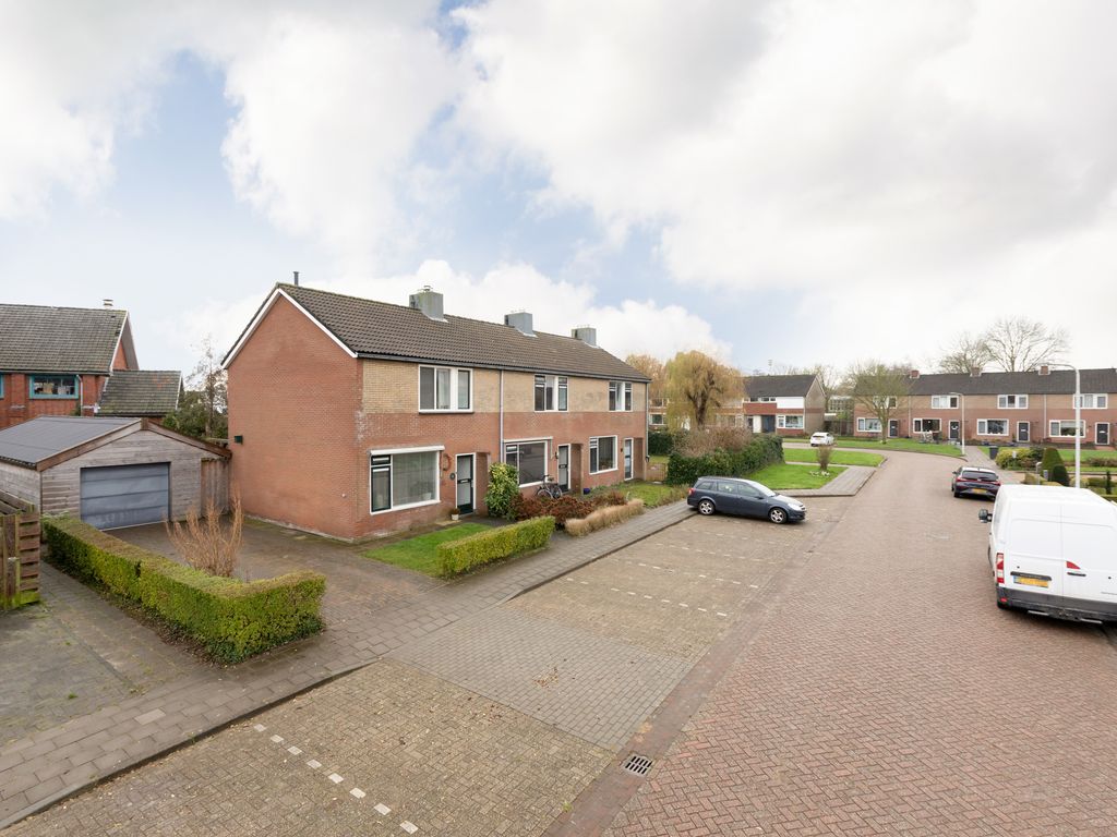 Meester de Vriesstraat 31, Witmarsum