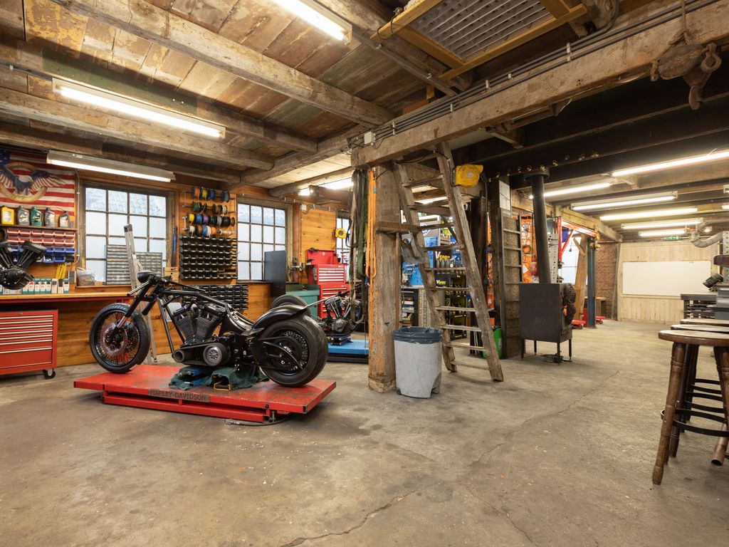 van Camminghaweg 3, Arum