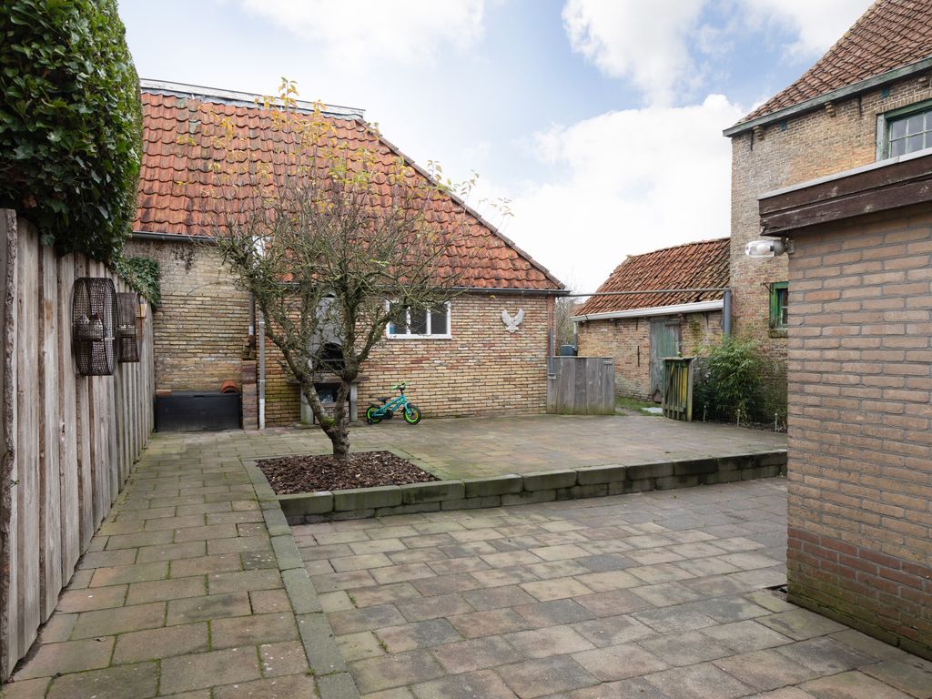 van Camminghaweg 3, Arum