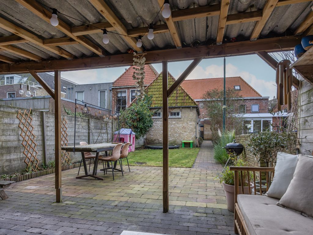 Nieuwmarkt 14, Bolsward