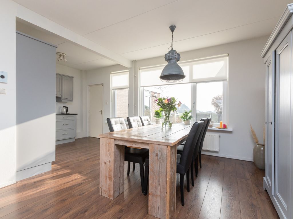 Sinsmar 24, Blauwhuis