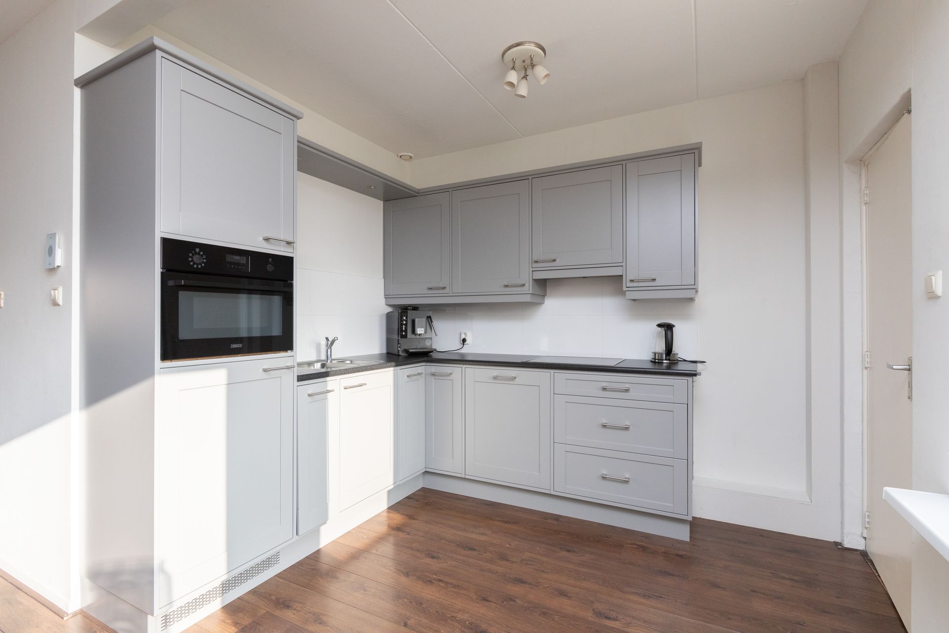 Sinsmar 24, Blauwhuis