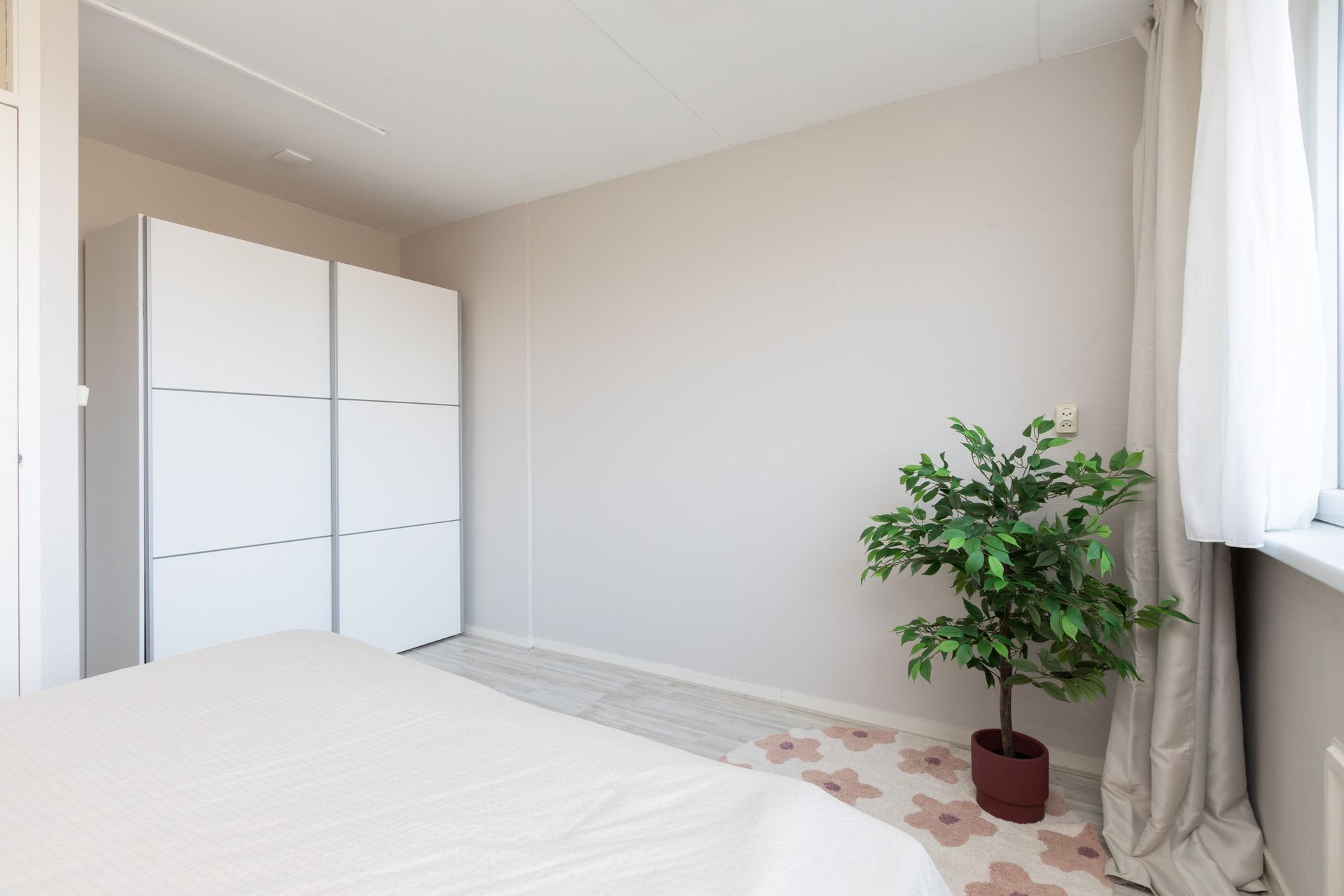 Sinsmar 24, Blauwhuis