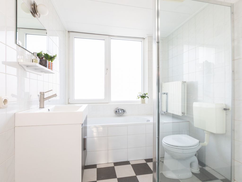 Sinsmar 24, Blauwhuis