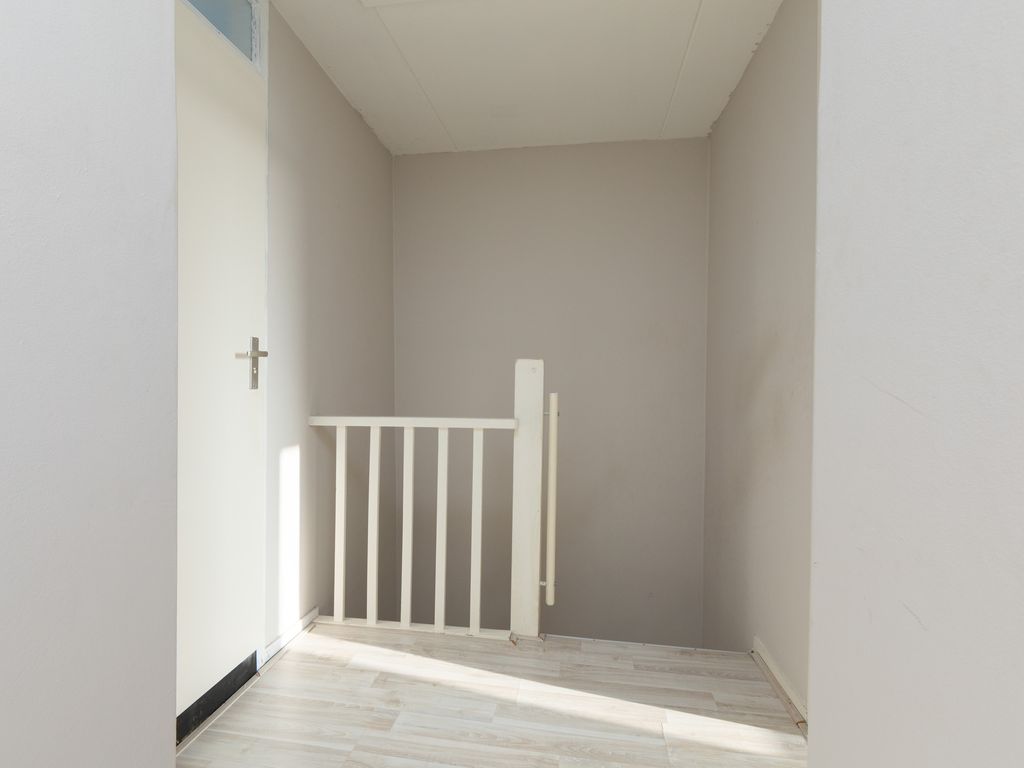 Sinsmar 24, Blauwhuis