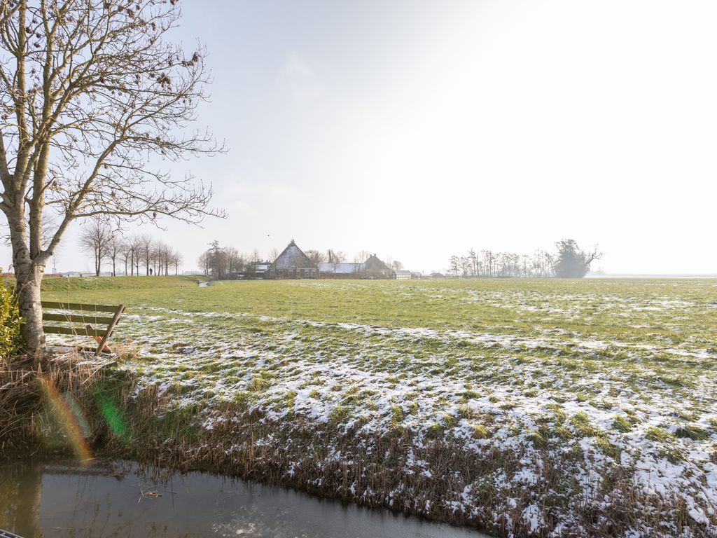 Sinsmar 24, Blauwhuis