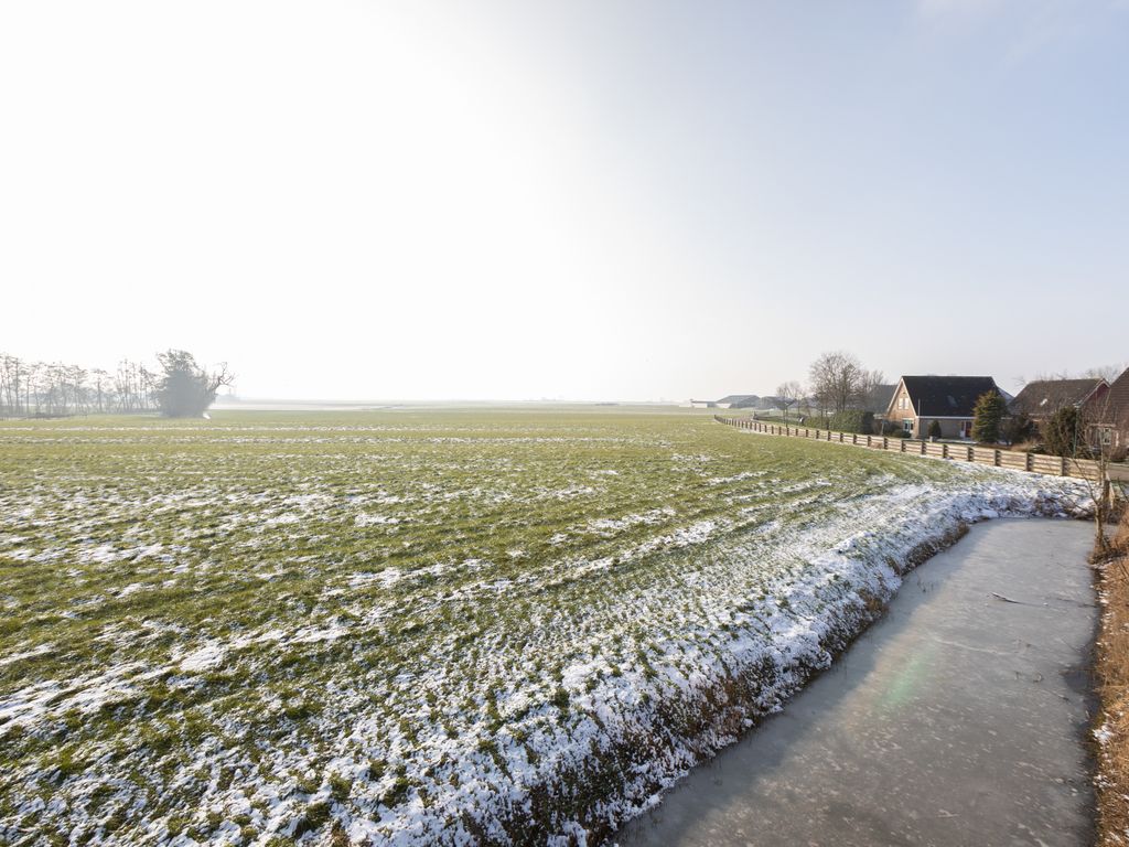 Sinsmar 24, Blauwhuis