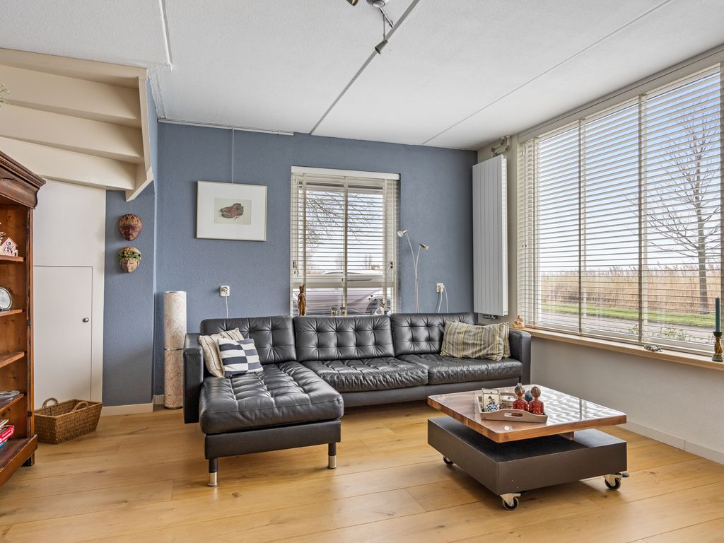 Essenburg 16, Bolsward