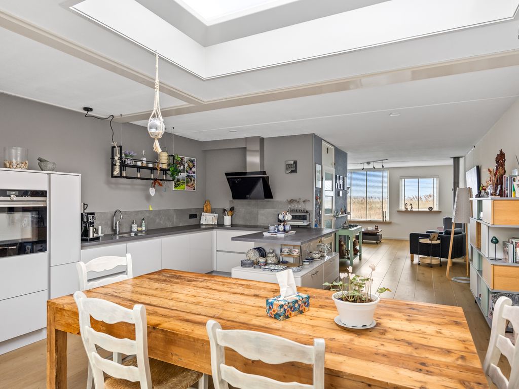 Essenburg 16, Bolsward