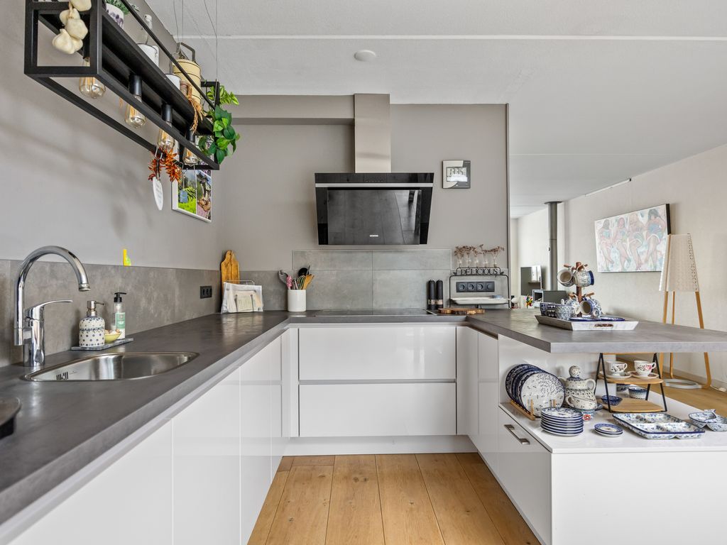 Essenburg 16, Bolsward