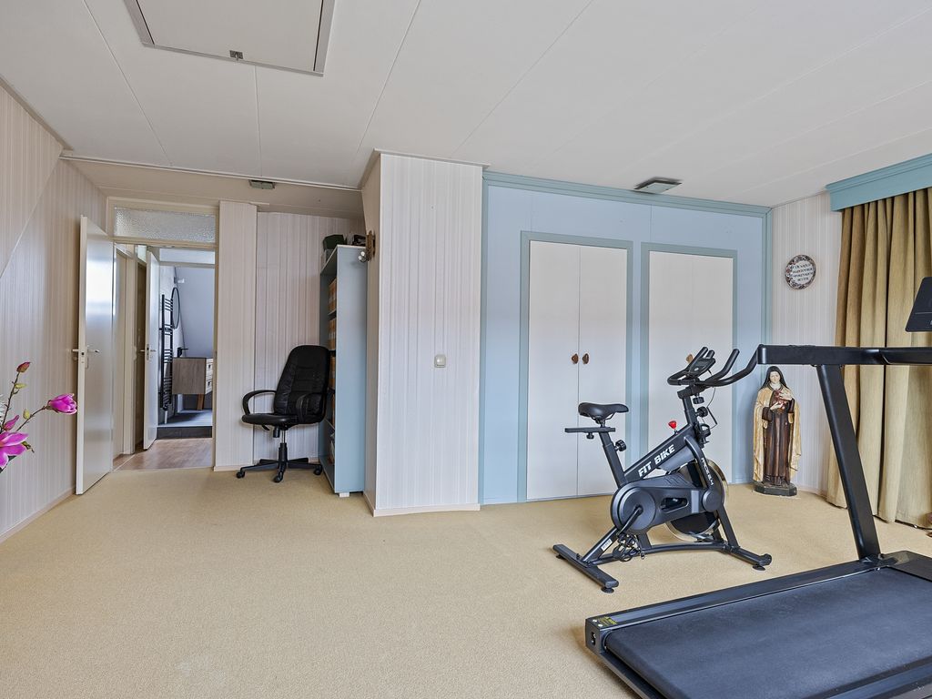 F&ucirc;gelleane 6, Bolsward