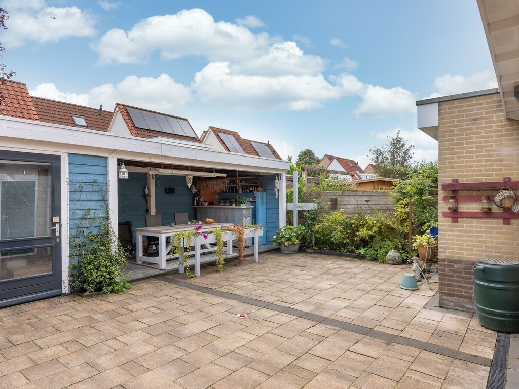 F&ucirc;gelleane 6, Bolsward