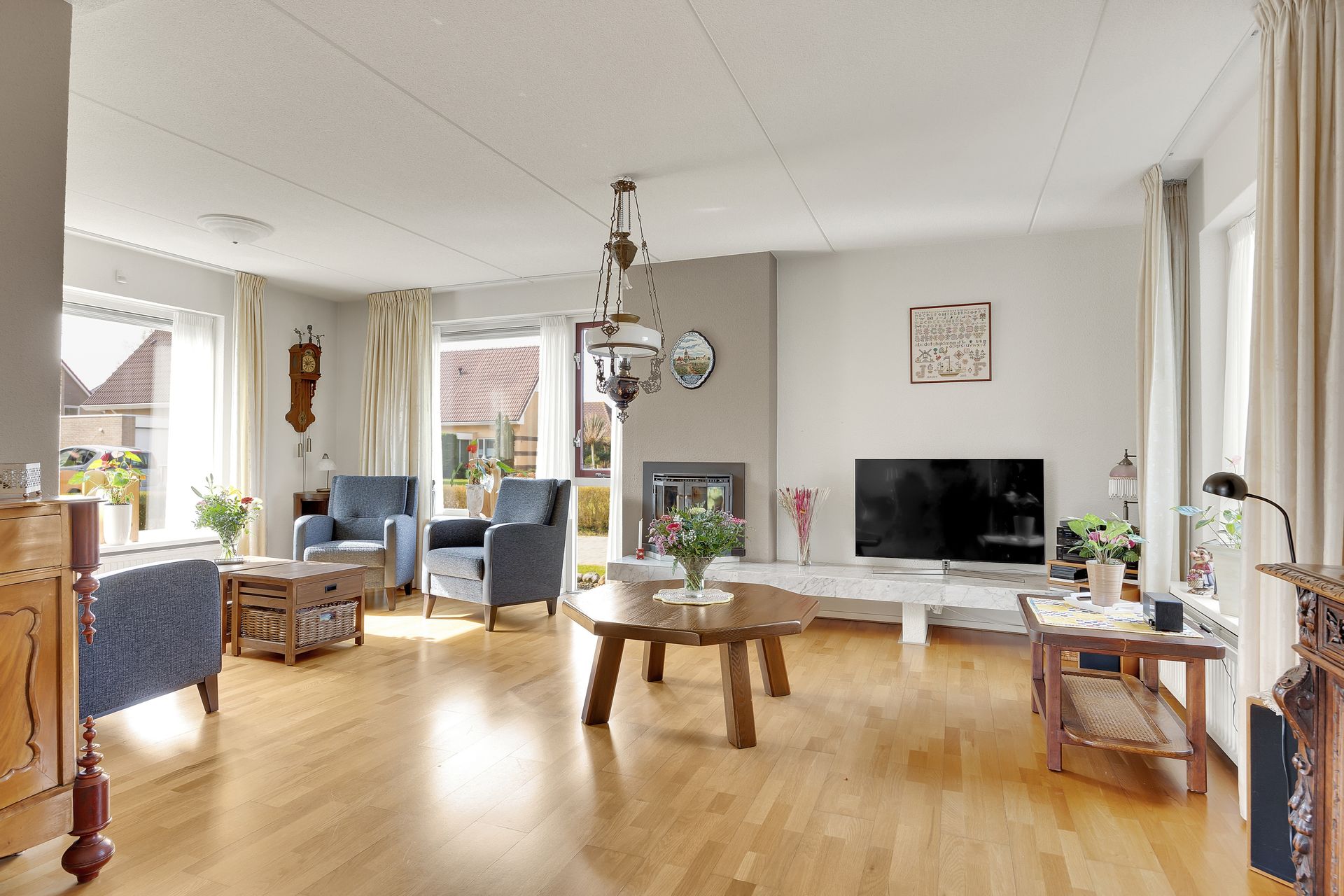 It Koekoeksl&acirc;n 11, Arum