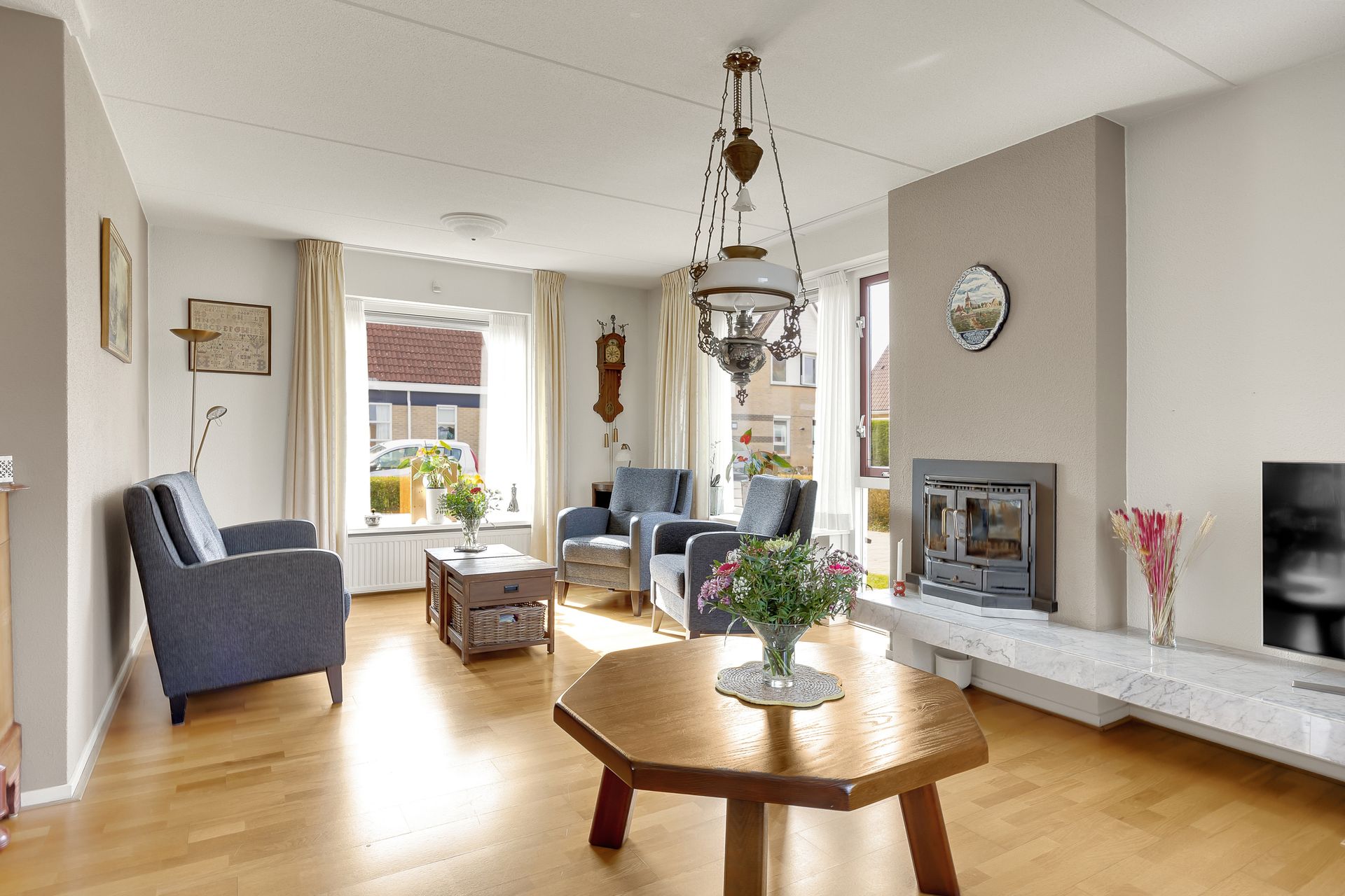 It Koekoeksl&acirc;n 11, Arum