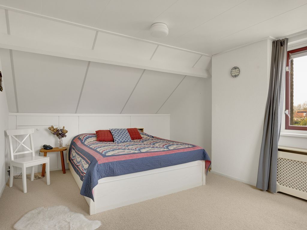 It Koekoeksl&acirc;n 11, Arum