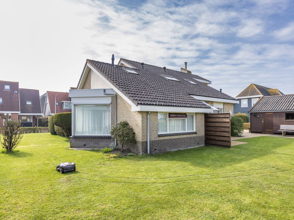 It Koekoeksl&acirc;n 11, Arum