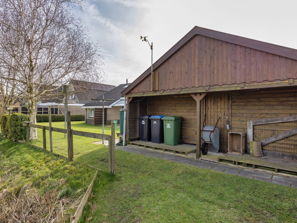 It Koekoeksl&acirc;n 11, Arum