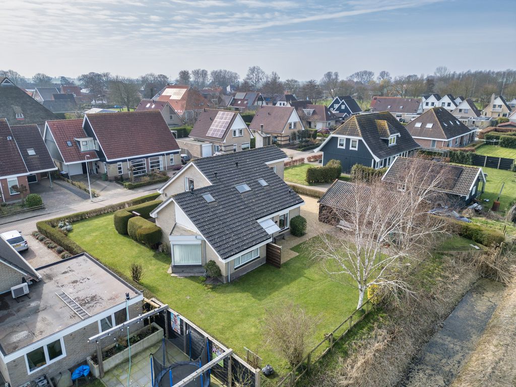 It Koekoeksl&acirc;n 11, Arum