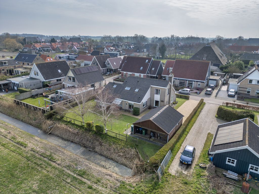 It Koekoeksl&acirc;n 11, Arum