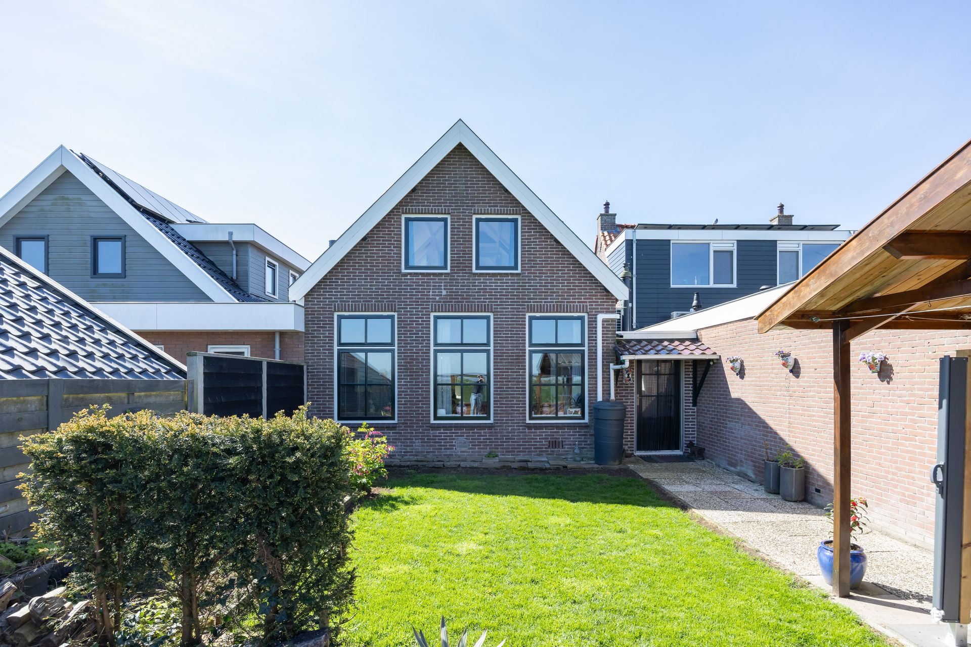 Schoolstraat 20, Burgwerd