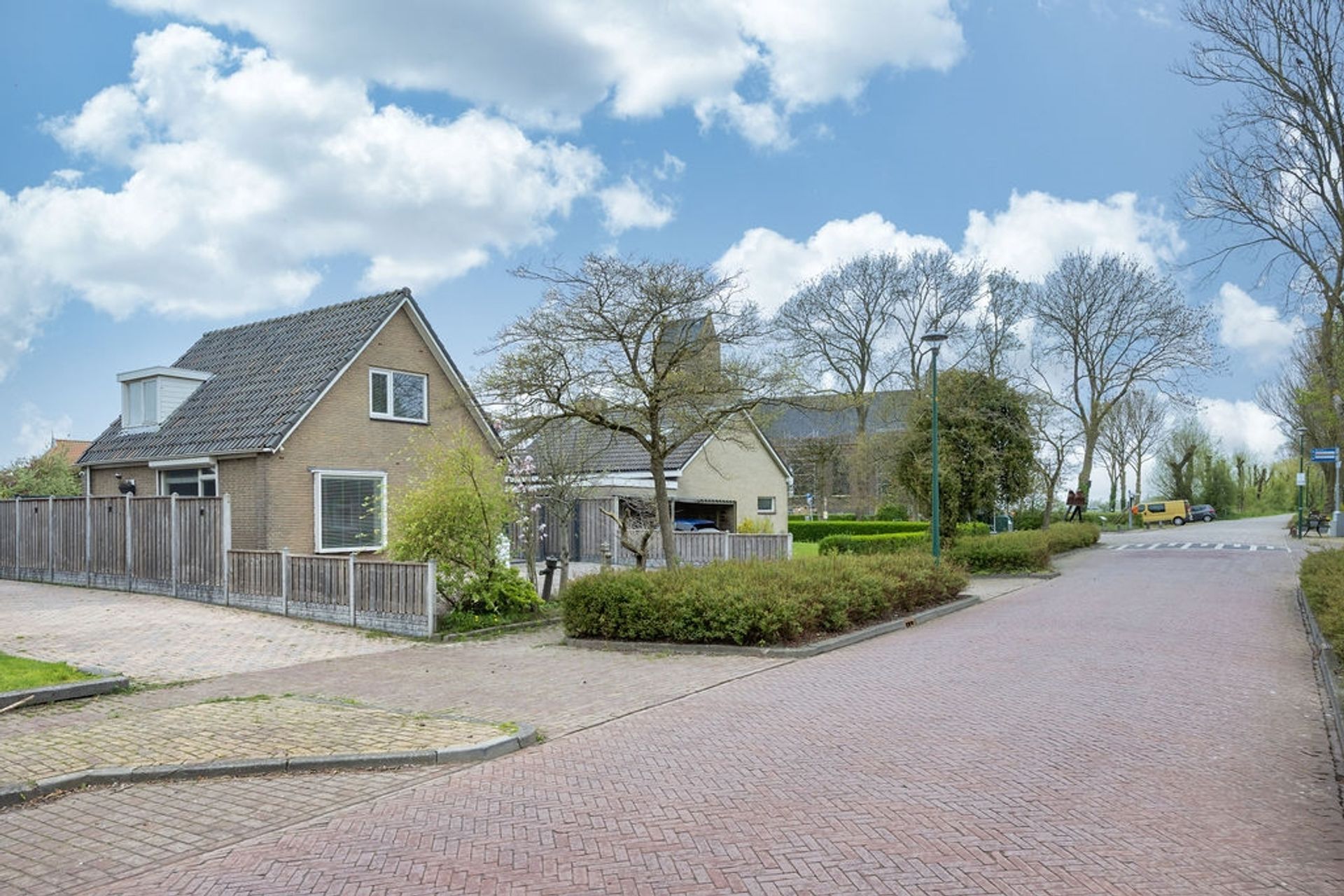 Easthimmerwei 2, Folsgare