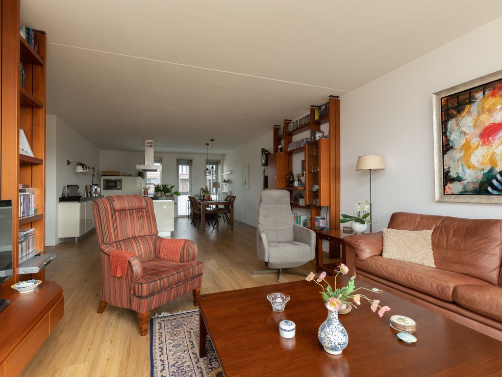 Peter van Thaborplein 34, Bolsward