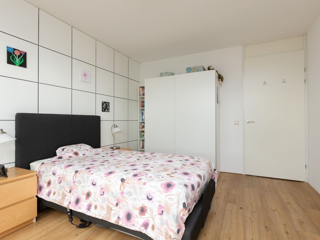 Peter van Thaborplein 34, Bolsward