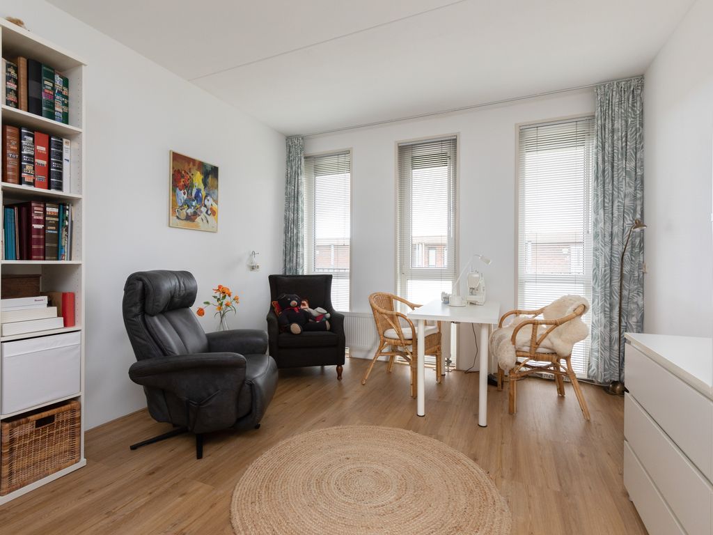 Peter van Thaborplein 34, Bolsward