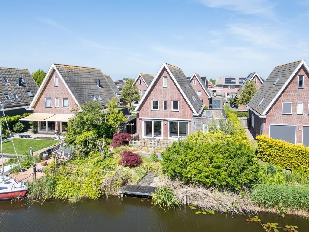 Wieger Van Brugstrjitte 5, Workum