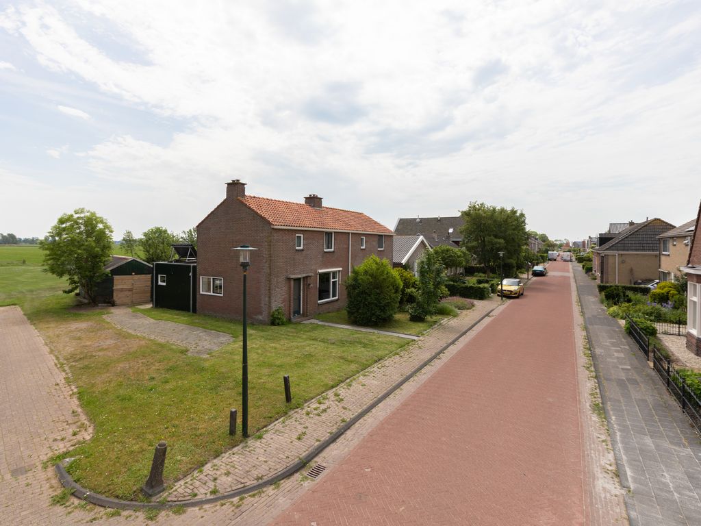 Van Osingaweg 7, Schettens