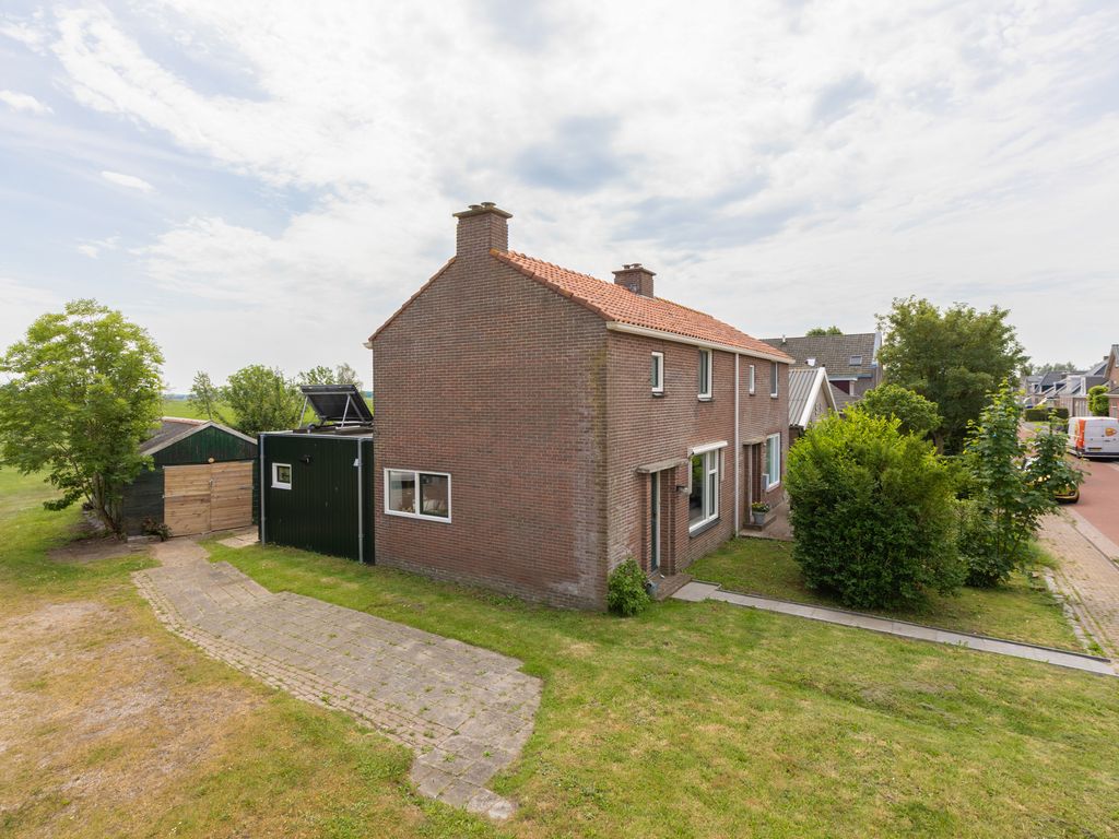 Van Osingaweg 7, Schettens