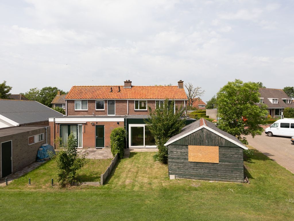 Van Osingaweg 7, Schettens