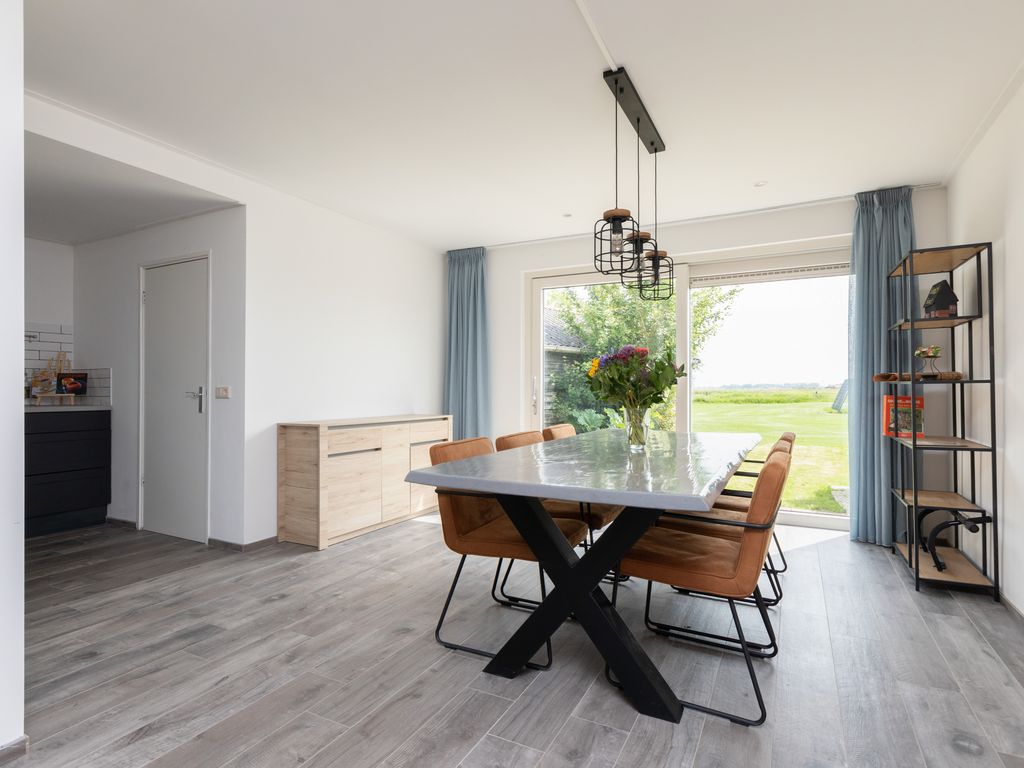 Van Osingaweg 7, Schettens