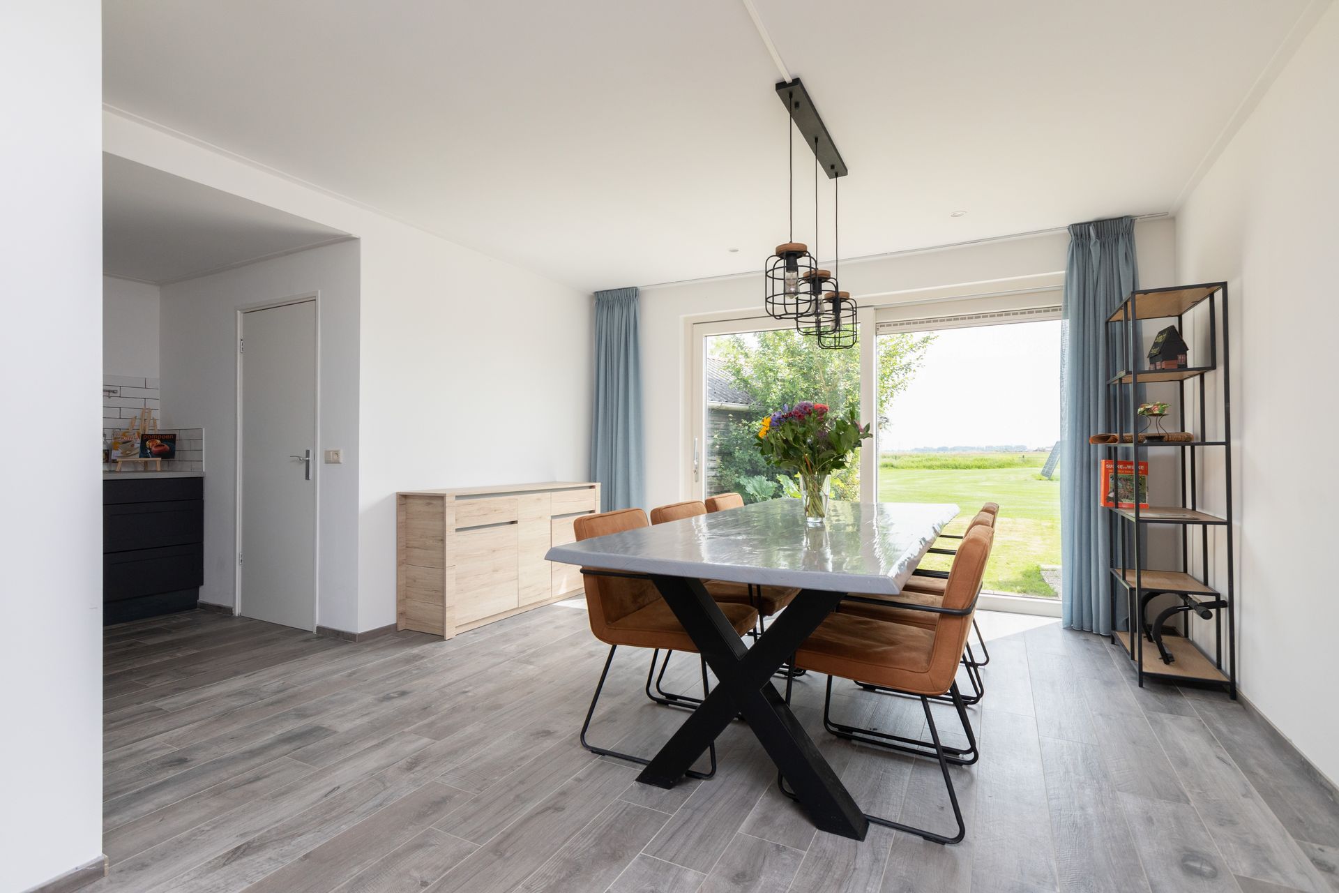 Van Osingaweg 7, Schettens