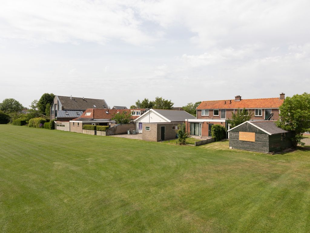 Van Osingaweg 7, Schettens