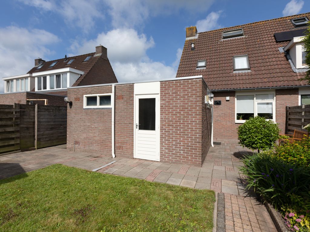 Dennenburg 15, Bolsward