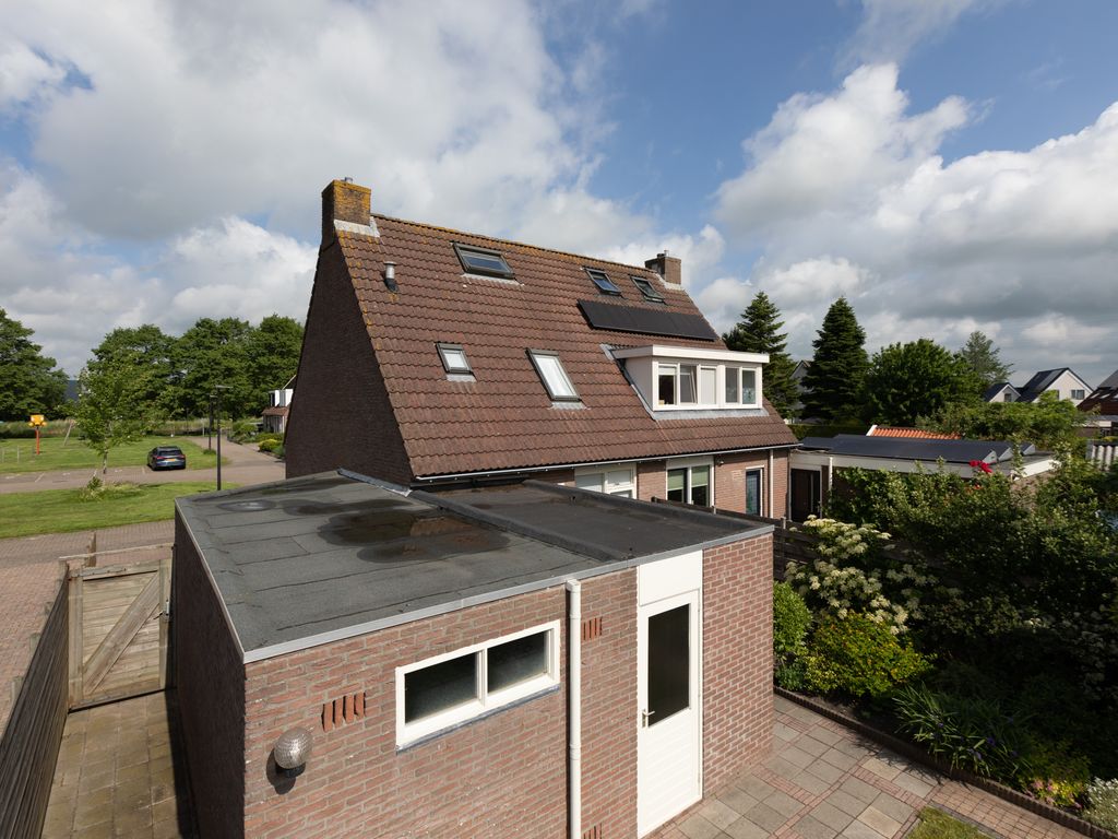 Dennenburg 15, Bolsward