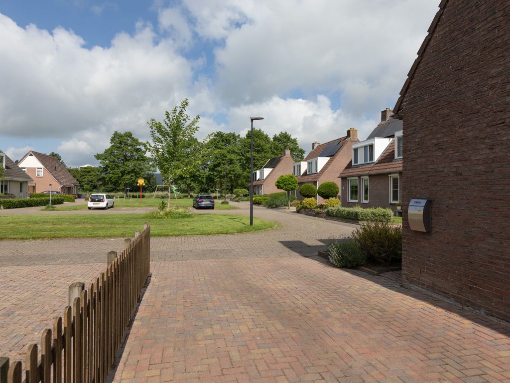 Dennenburg 15, Bolsward