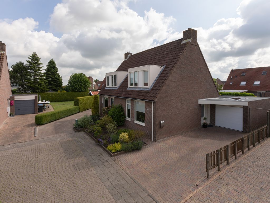 Dennenburg 15, Bolsward